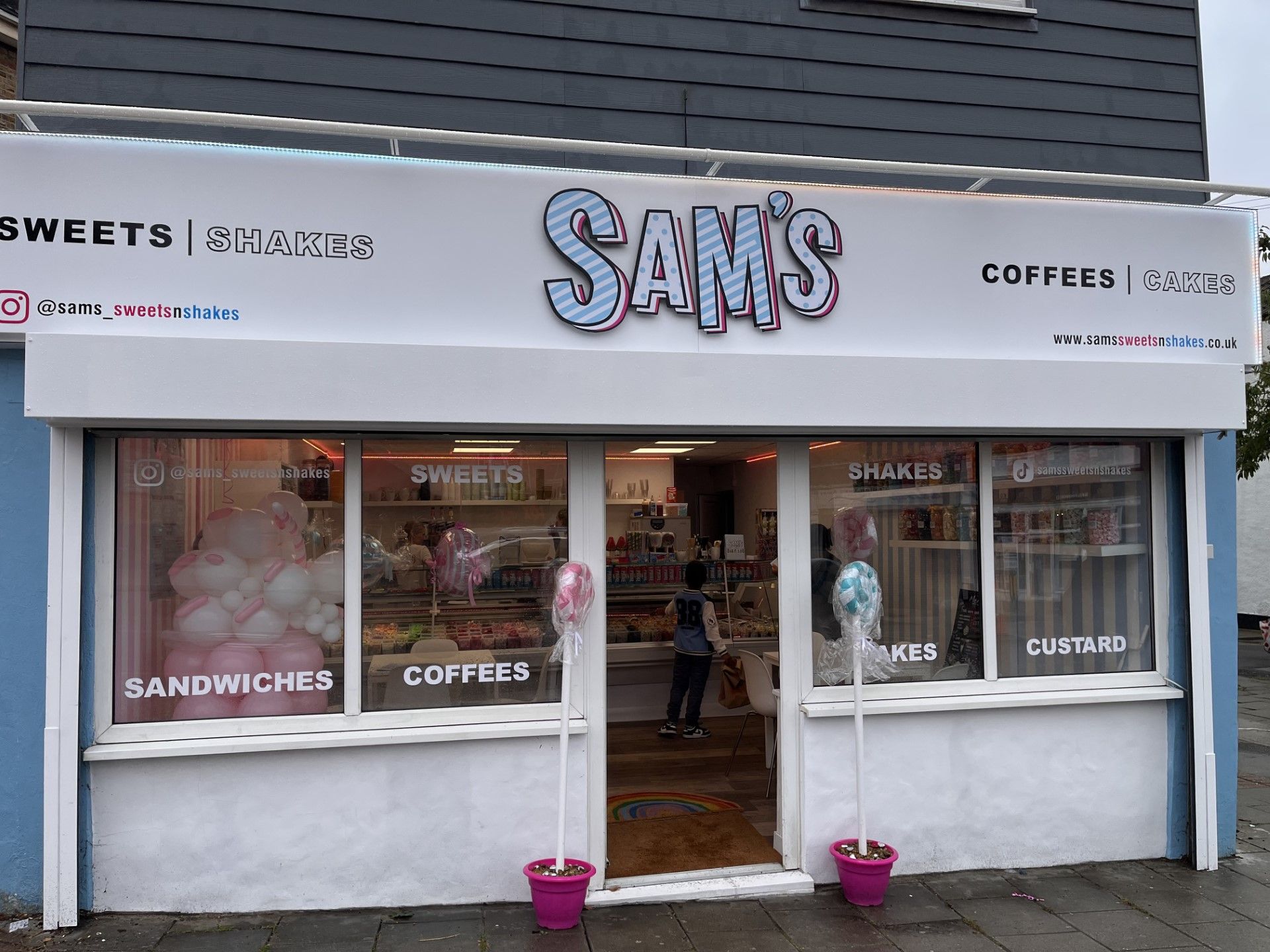 Sams sweets and shakes