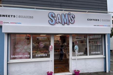 Sams sweets and shakes