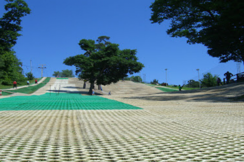 Brentwood Ski and Snowboard Centre